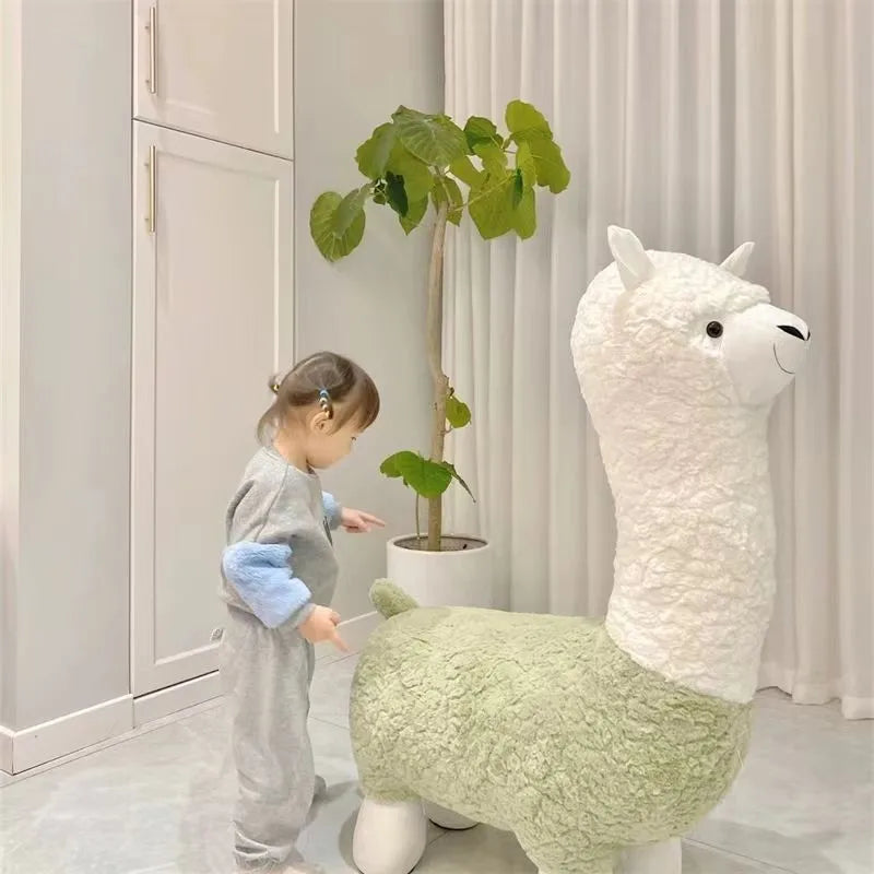 FULLOVE Cartoon Alpaca Stool Children's Casual Shoes Changing Stool Children's Household Living Room Decoration Doll Stool