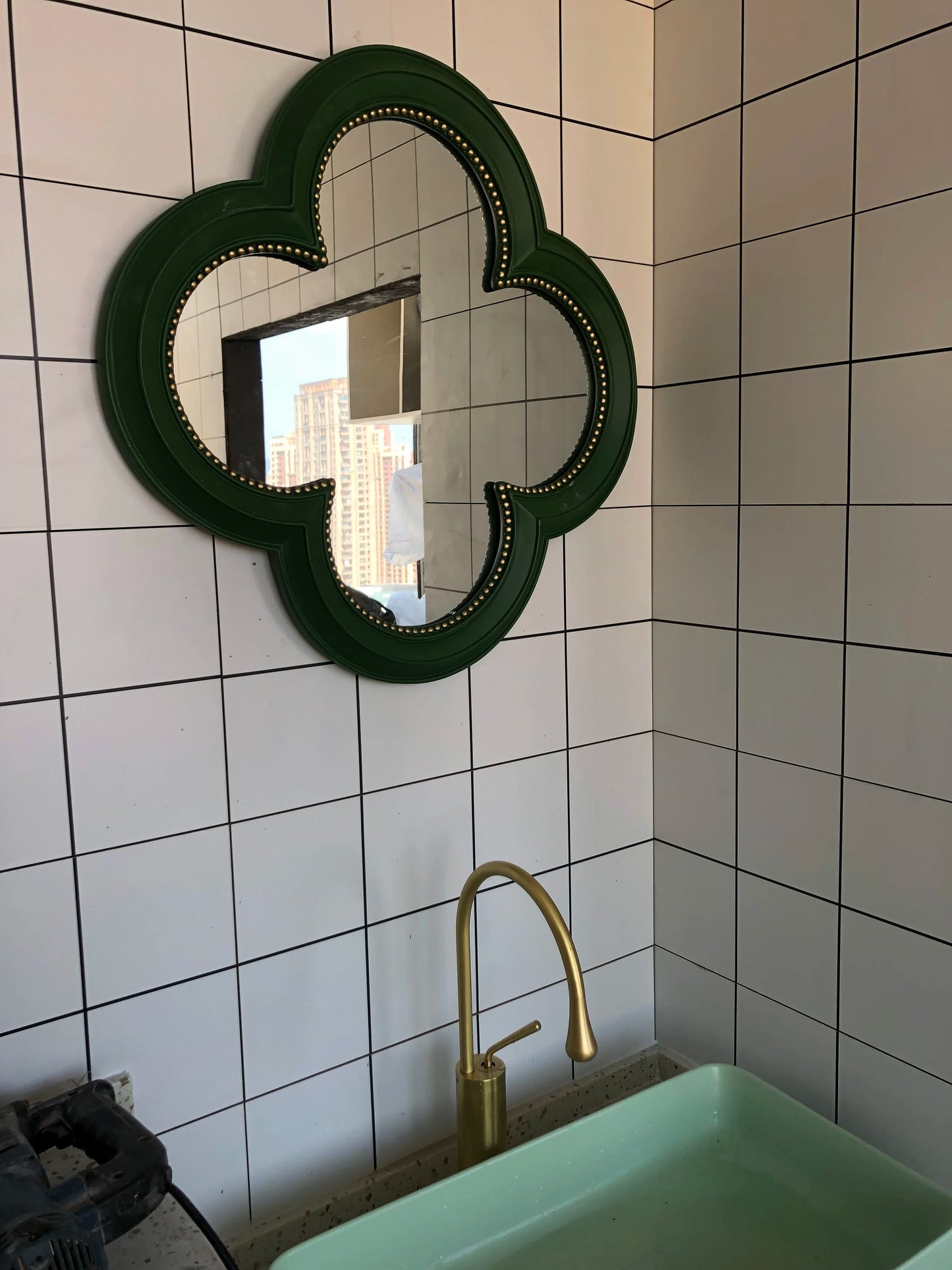 American Retro Bathroom Decorative Mirrors Modern Home Decoration Chinese Clover Wall Hanging Art Mirrors Dressing Table Mirrors