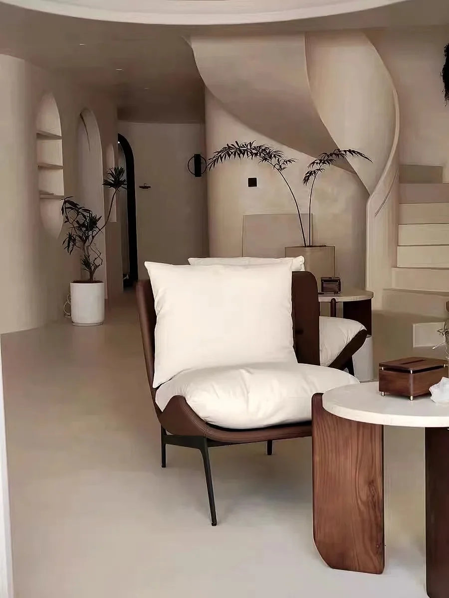 Chic and Contemporary Nordic Chair for Cozy Living Room Lounging Minimalist Single Seat Sofa with Artistic Touch for Balcony