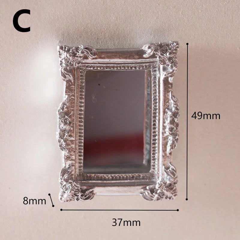 1PC Mini Mirror Model Gold Silver 1:12 Classic Resin Crown Mirror Photo Frame Dollhouse Miniature Mirror Decor Accessories
