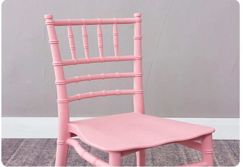 5 Pieces Lightweight Children's Furniture Plastic Chiavari Chairs Suitable for Living Rooms Restaurants Schools Parties Camping