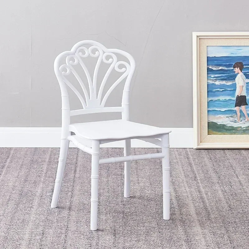 5 Pieces Lightweight Children's Furniture Plastic Chiavari Chairs Suitable for Living Rooms Restaurants Schools Parties Camping